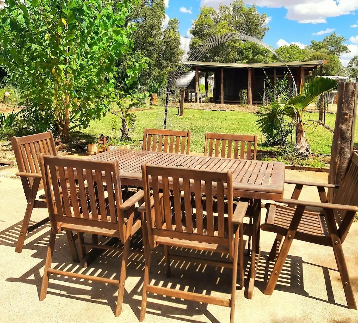 別荘 Rosewood Cottage -Entire 2 Bedroom Home With Netflix & Wifi Tambo