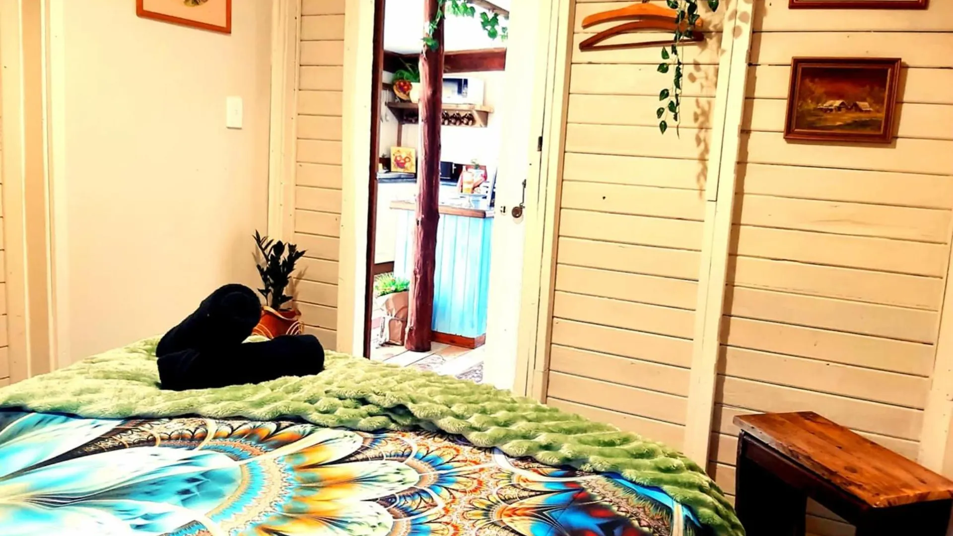 Дом отдыха Rosewood Cottage -Entire 2 Bedroom Home With Netflix & Wifi Тамбо Австралия