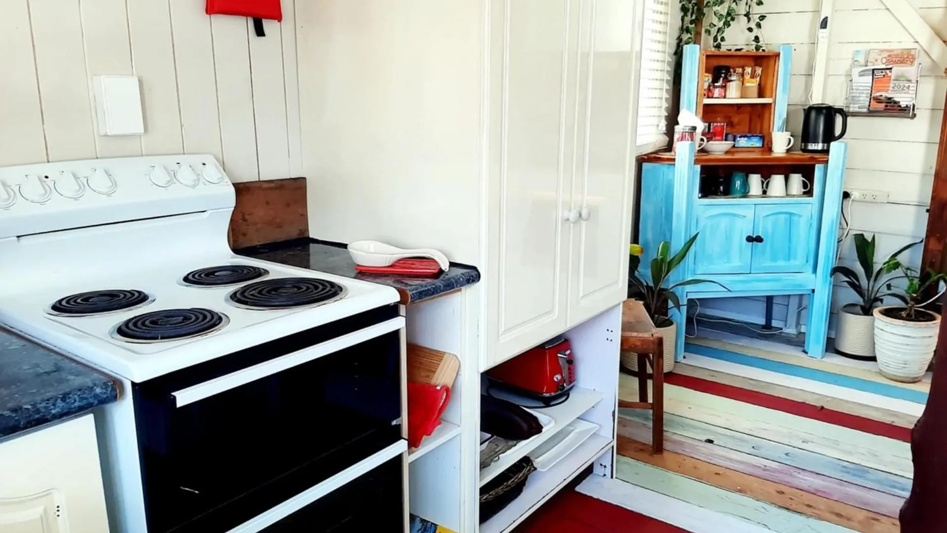Rosewood Cottage -Entire 2 Bedroom Home With Netflix & Wifi Тамбо Дом отдыха